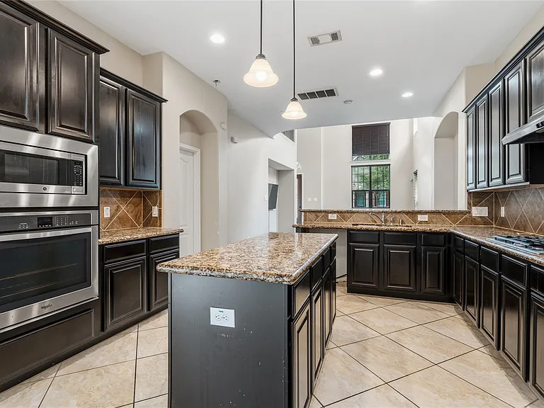 9131 Solvista Pass Ln — Photo 8