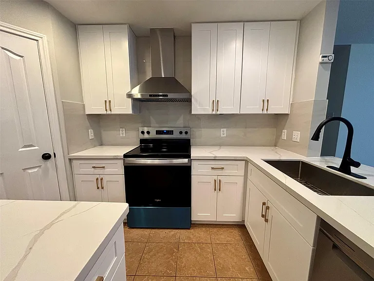 3405 Kleberg Ct — Photo 4