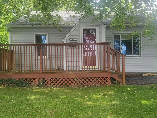 1025 N Rotan St, Salem, IL 62881