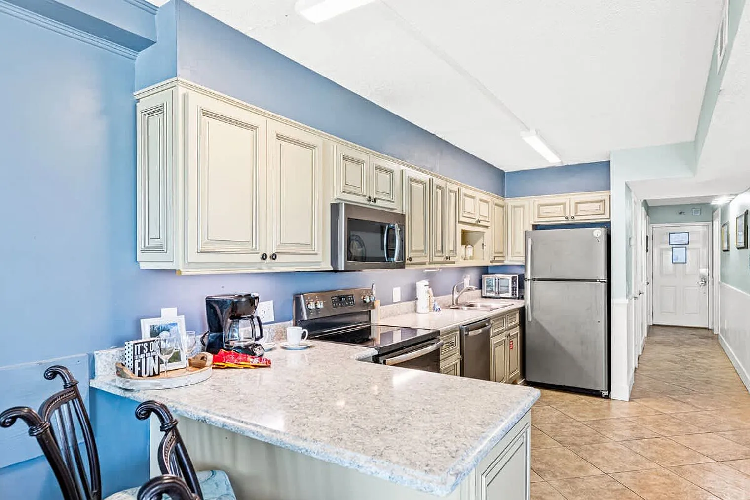 2 bed, 2.0 bath, 979 sqft, $1,974 — Photo 4