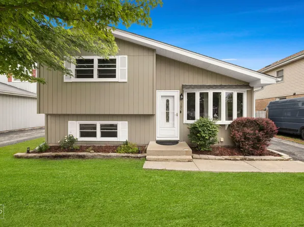 167 Ridgewood Ave, Bensenville, IL 60106