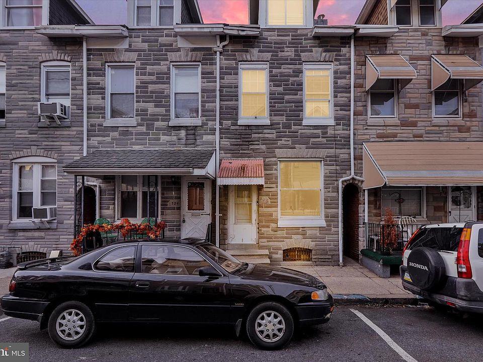 1st image of 726 Locust St