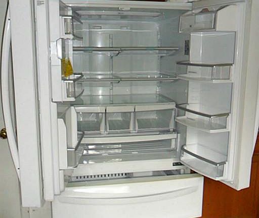 Kitchen Sink - Undermounted in Granite