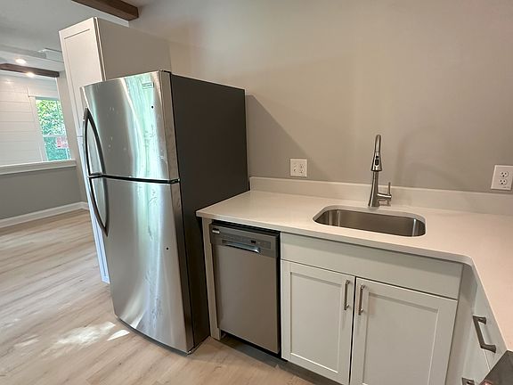 Kitchen Sink wall