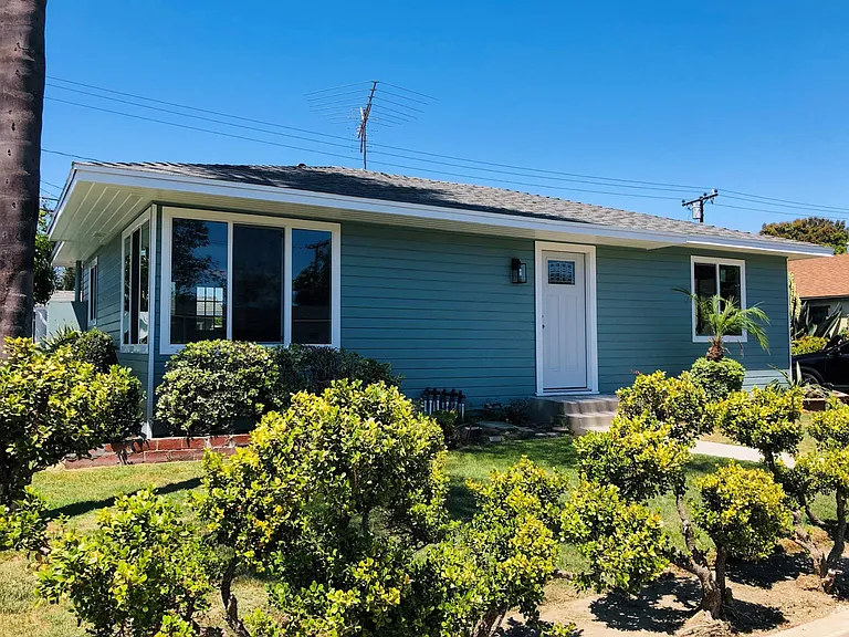 321 E Silva St — Photo 1