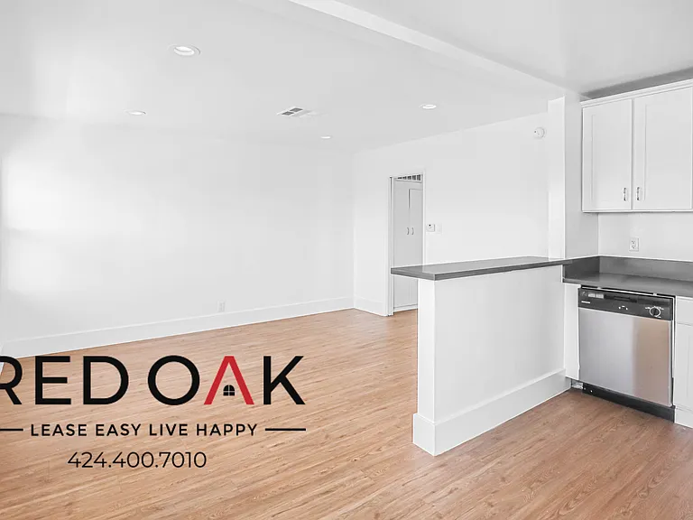 641 N Serrano Ave #4 — Photo 7