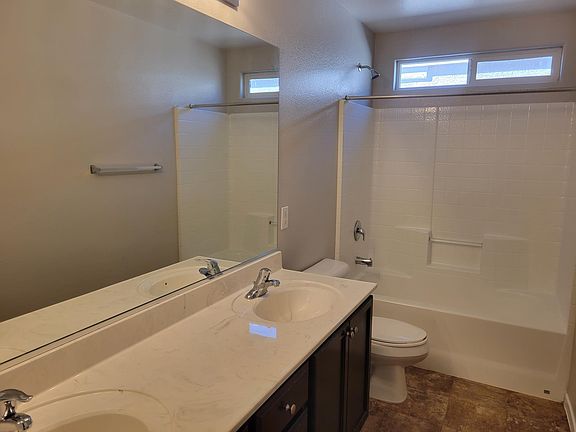 4th image of 8292 Wuthering Heights Ave