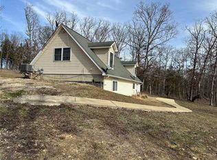 8271 Red Oak Rd, Gerald, MO 63037