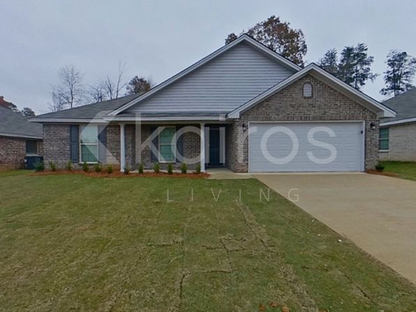 749 Park Ln