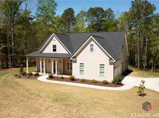 247 Blackthorn Rd, Colbert, GA 30628