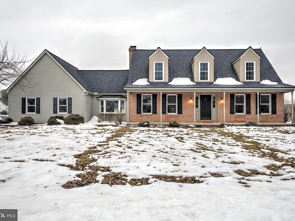 1st image of 152 Kings Gate Dr