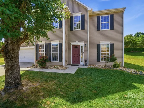 2002 Moonstone Ln, Indian Trail, NC 28079