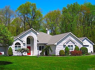 1 Cross Creek Ln, Stony Pt, NY 10980