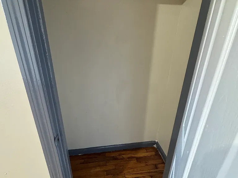 425 Park Ave #2 — Photo 3