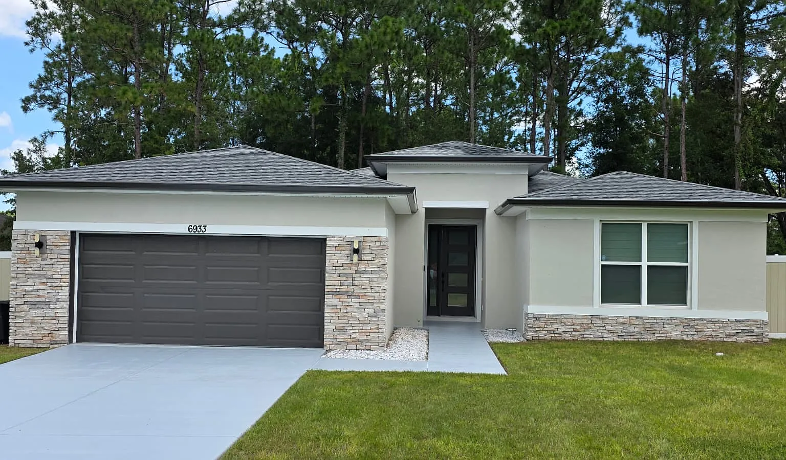 3 bed, 1560 sqft, $2,000 — Photo 2