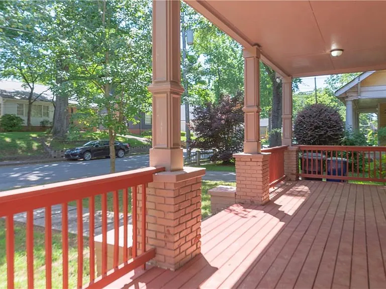 1371A Clermont Ave — Photo 5