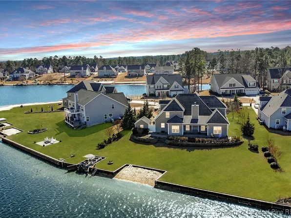 107 Pelican Ct, Sanford, NC 27332