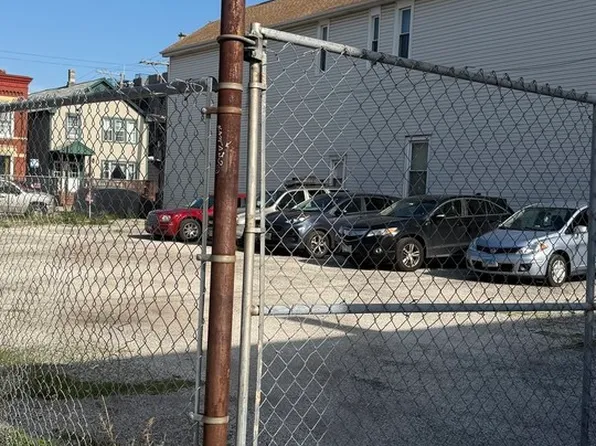 1924 S Carpenter St, Chicago, IL 60608