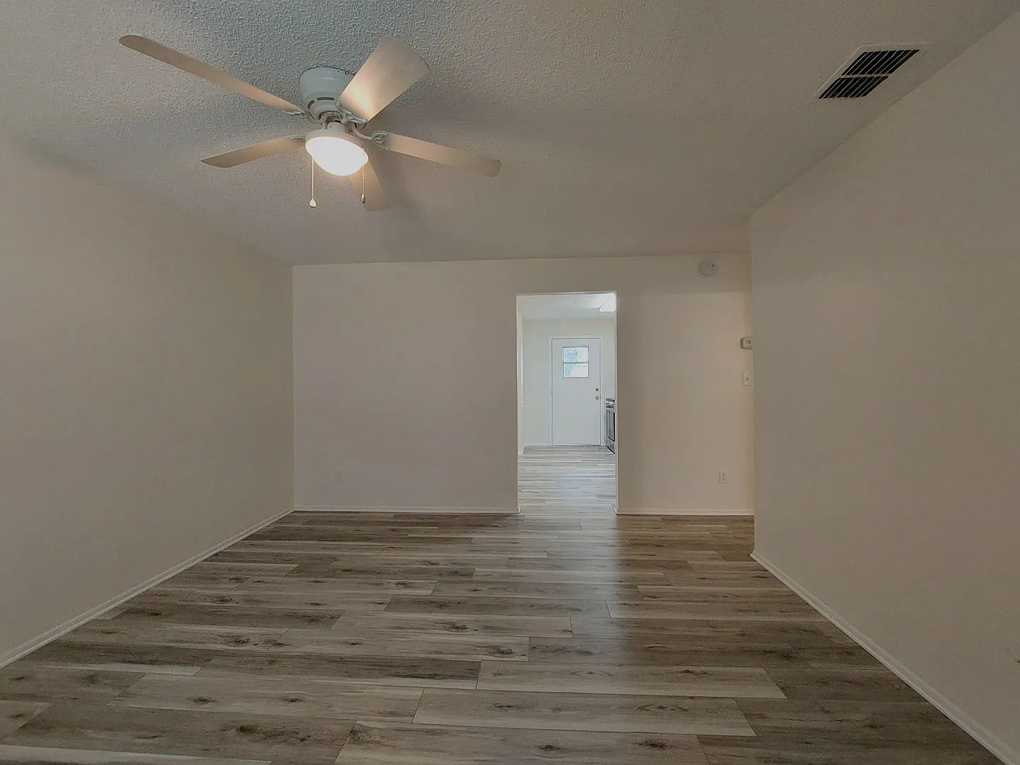2 Bedroom Duplex in South Lakeland — Photo 4