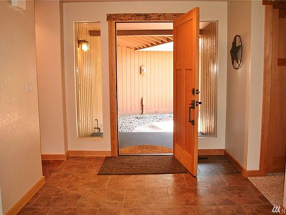 2nd image of 641 Highland Dr