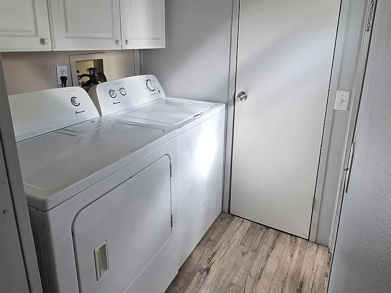 8827 Deerwood Dr #6 — Photo 4