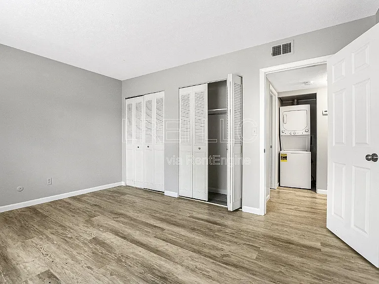 817 Lancelot Ct — Photo 7