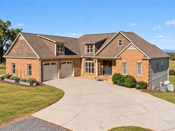166 Erwin Hill Church Rd SE, Adairsville, GA 30103