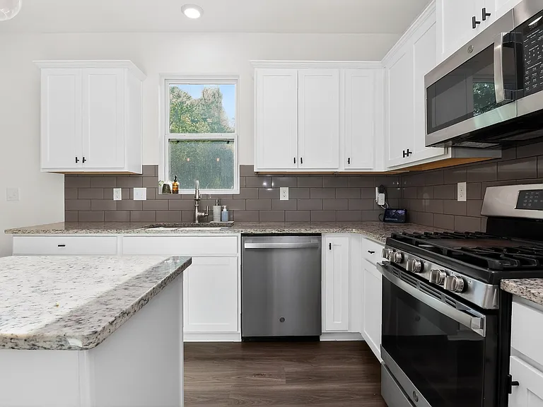 7132 Wheyfield Dr — Photo 15