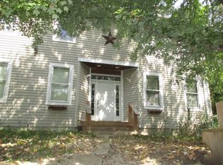 2928 E 15th Rd, Ottawa, IL 61350