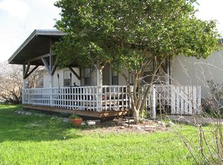 220 County Road 4634, Hondo, TX 78861