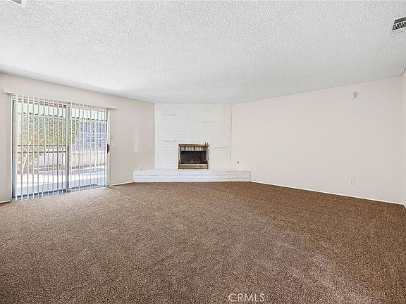 4th image of 42341 Andrea Ave
