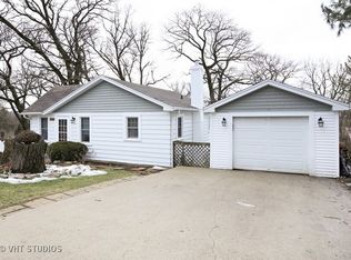 2114 Evergreen Ave, Fox River Grove, IL 60021