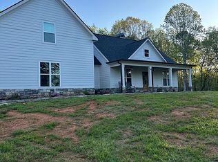 1042 Webb West Rd, Cleveland, GA 30528