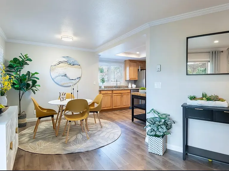 1173 Capri Dr — Photo 4
