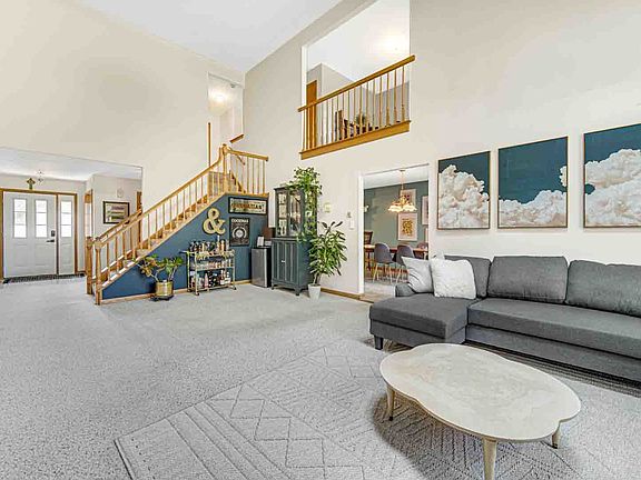 4th image of 16447 Nottingham Ct