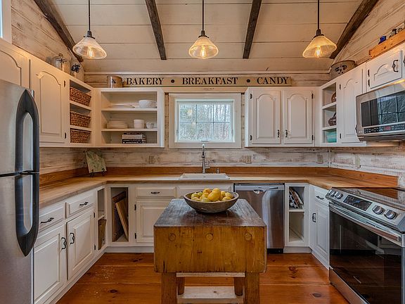 4th image of 384 Alden Road #2