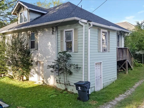 1105 S Chestnut St, Henderson, NC 27536