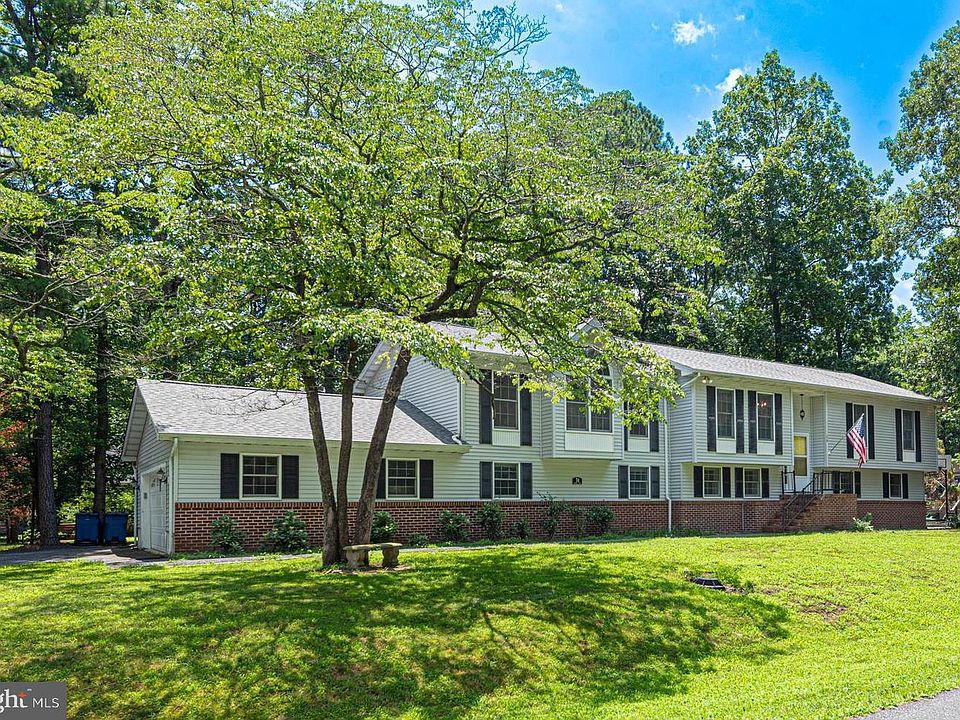 1st image of 74 Birdnest Dr