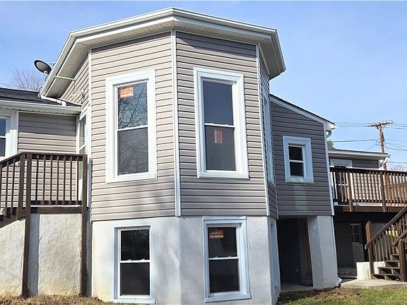 2nd image of 505 E North St