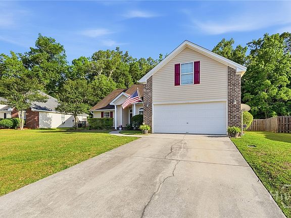 3rd image of 334 Stonebridge Circle