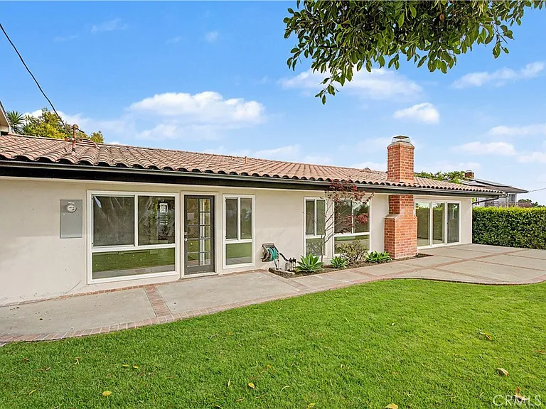 6917 Clovercliff Dr — Photo 33