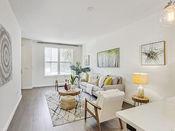 3rd image of 276 Friedell St