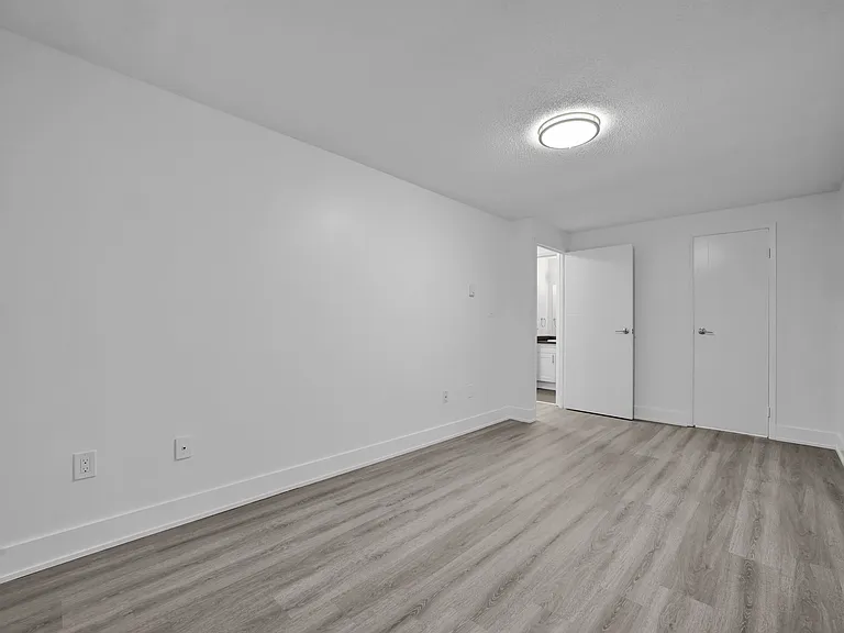 11 Wendy Ct — Photo 13