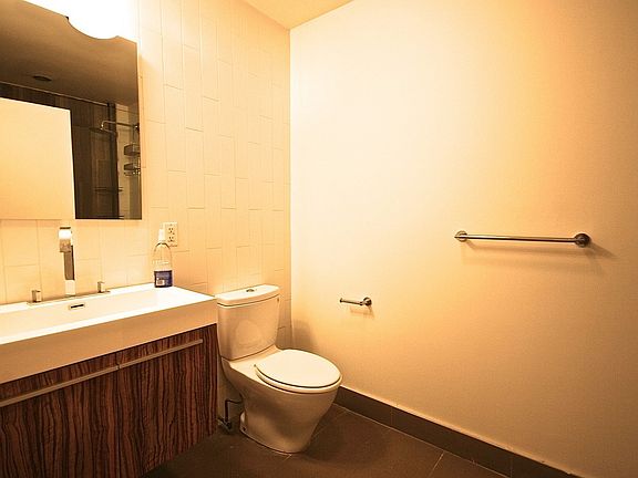 4th image of 94 Grand Ave APT 4L