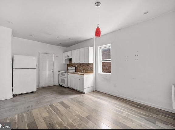 2nd image of 5106 Parkside Ave #3