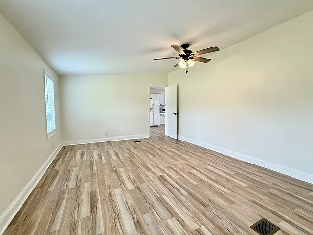 2729 Southern Aire Rd — Photo 12