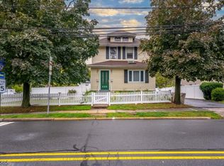 258 Amsterdam Ave, Roselle, NJ 07203