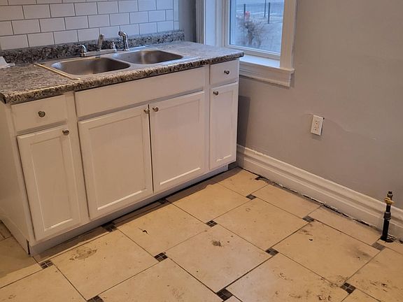 2nd image of 7109 S Saint Lawrence Ave #1-2
