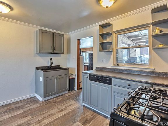 3rd image of 2844 W Archer Pl