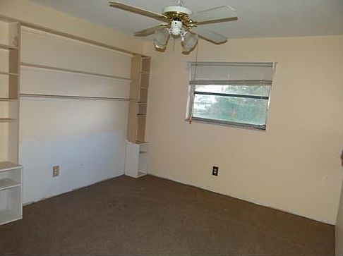 4th image of 15131 SW Chickee St